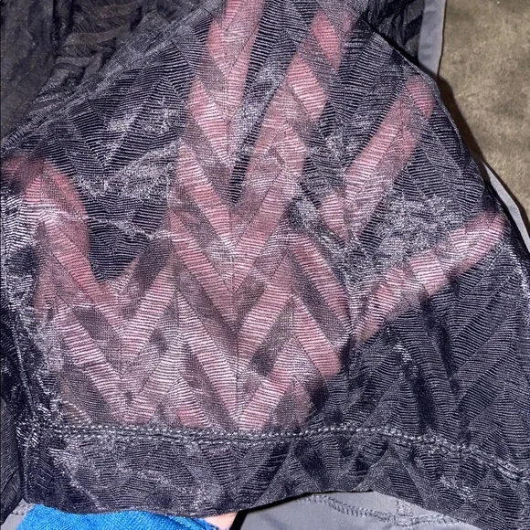 Lululemon X Fortnite Colab - Crazy Rare!! - Picture 9 of 9